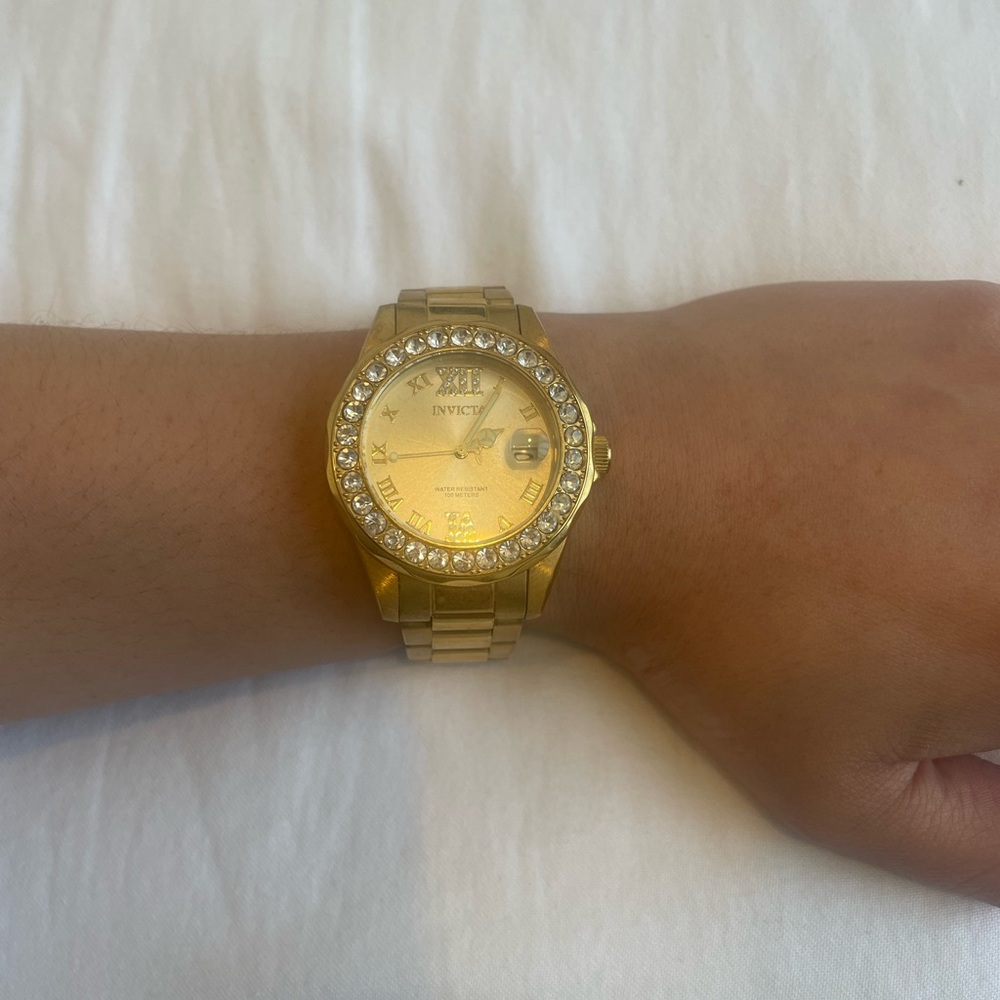 Invicta Gold Luxury Watch with Classic Design